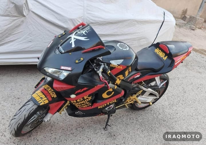 Honda CBR 600RR 2006 3