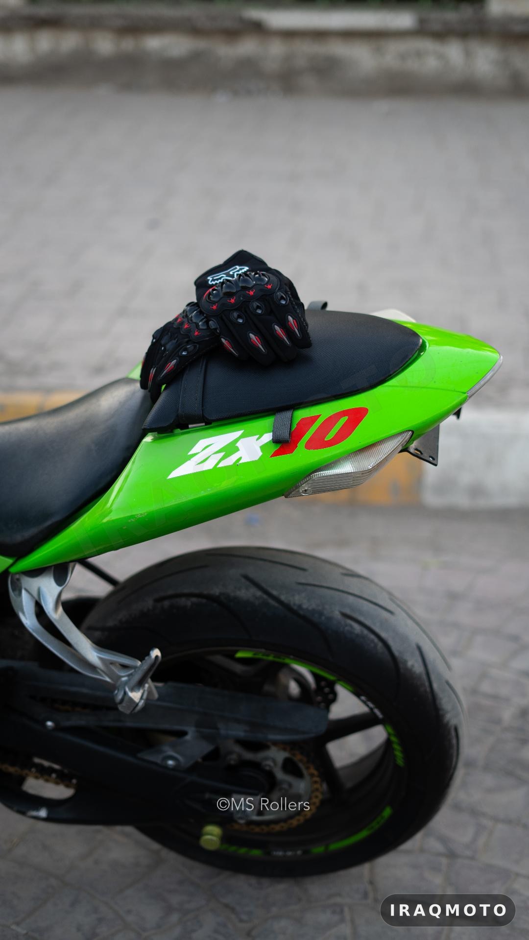 Kawasaki Ninja ZX-10R 2006 3