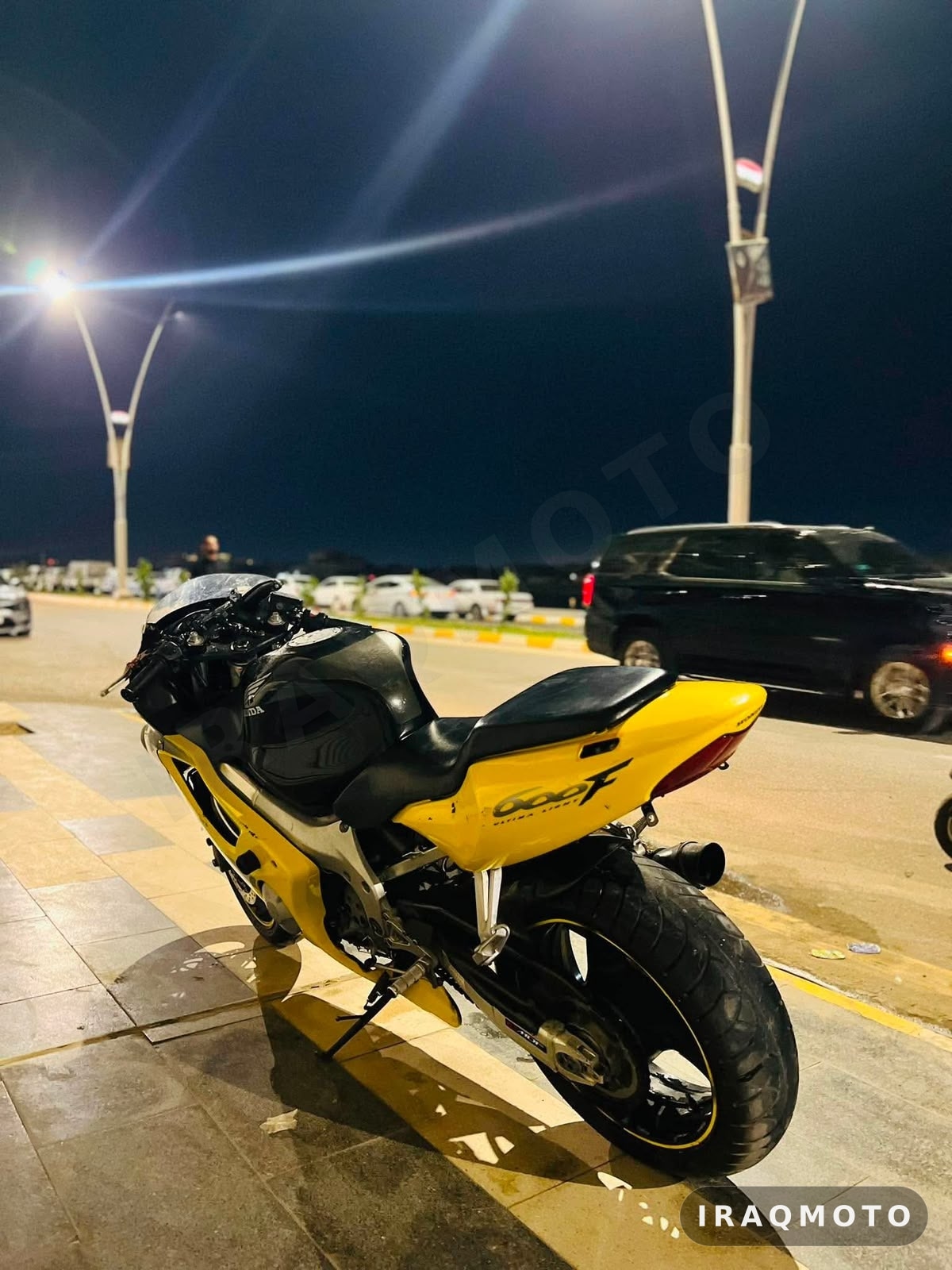 Honda CBR 600 F4 2000 4